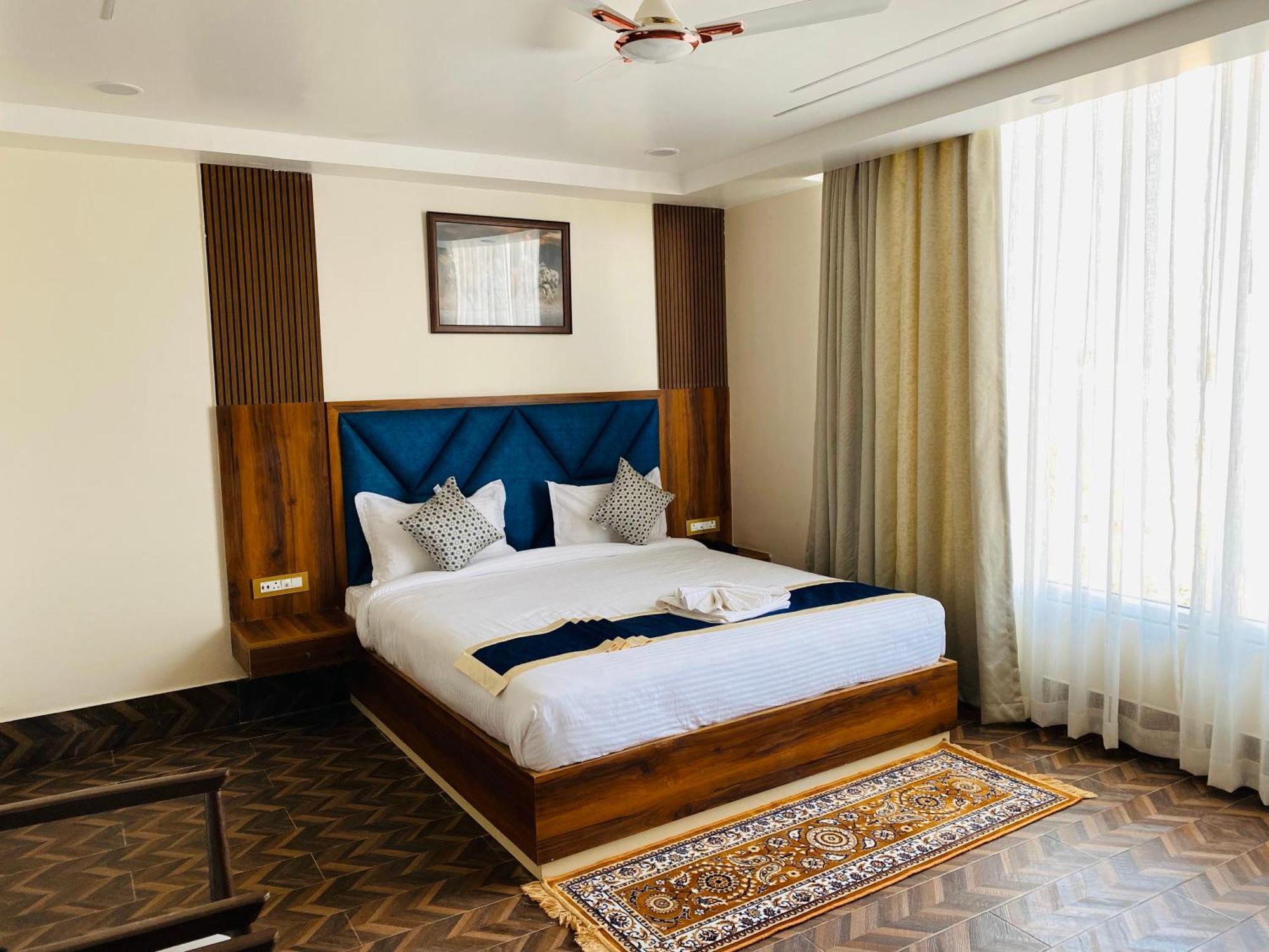 Hotel Maa Laxmi Palace Deoghar Luaran gambar
